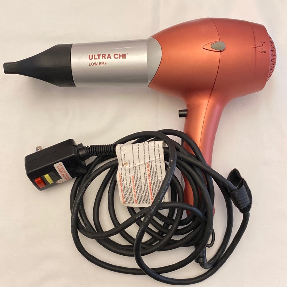Ultra Chi Low EMF Hairdryer